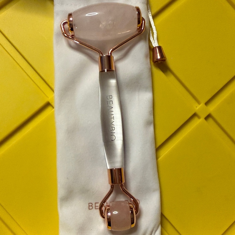 BeautyBio Rose Quartz Facial Roller
